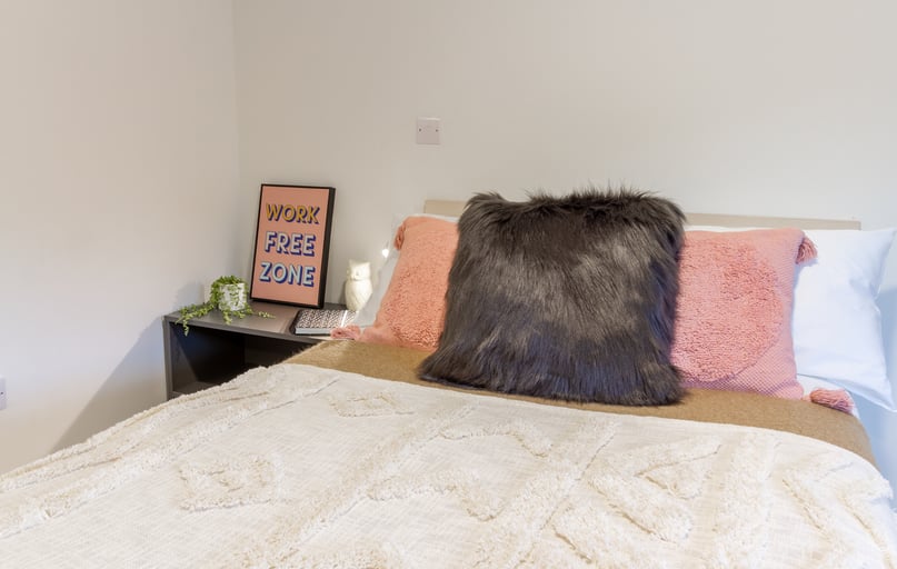 Platinum Studio, Dun Holm House, Unit 8, The Riverwalk, City Centre, Durham - Image 1
